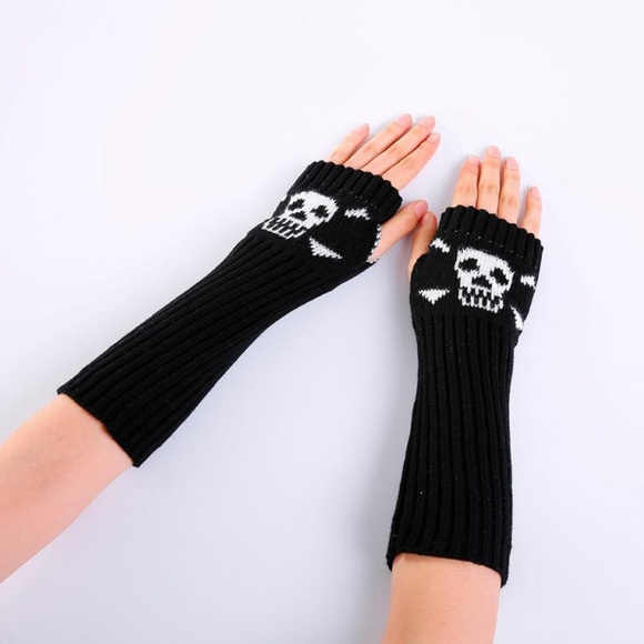 Skull and Crossbones Long Arm Gloves - Picture 3 of 6